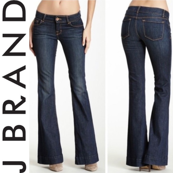 🌹SOLD🌹 J BRAND Dark Wash Love Story Flare Jeans in Jett - Picture 3 of 16